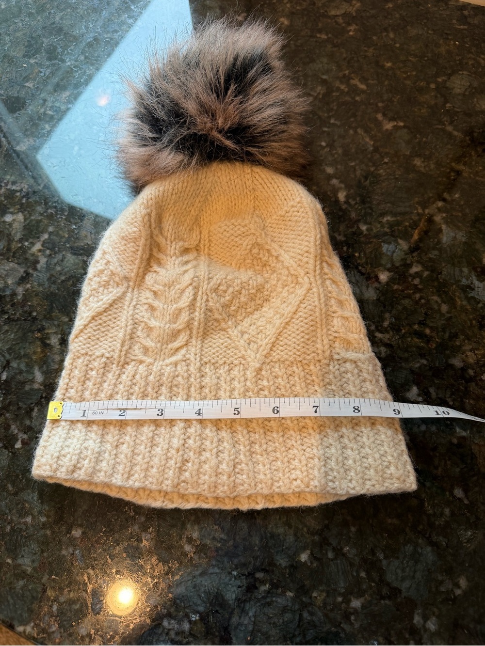 VTG L. L. Bean Pure New Wool Made in Ireland Beanie Hat w Faux Fur Pom Pom. EUC - Picture 3 of 6